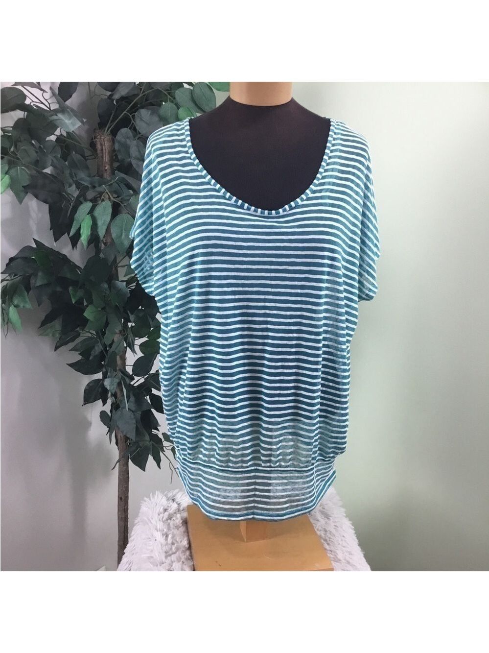 Lane Bryant size 14/16 turquoise ish blue striped v neck short sleeve top